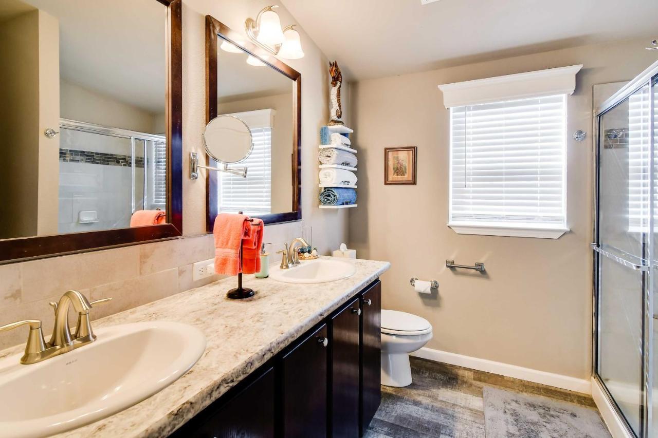 Ocean Shores Retreat With Porch And Canal Views! Zewnętrze zdjęcie
