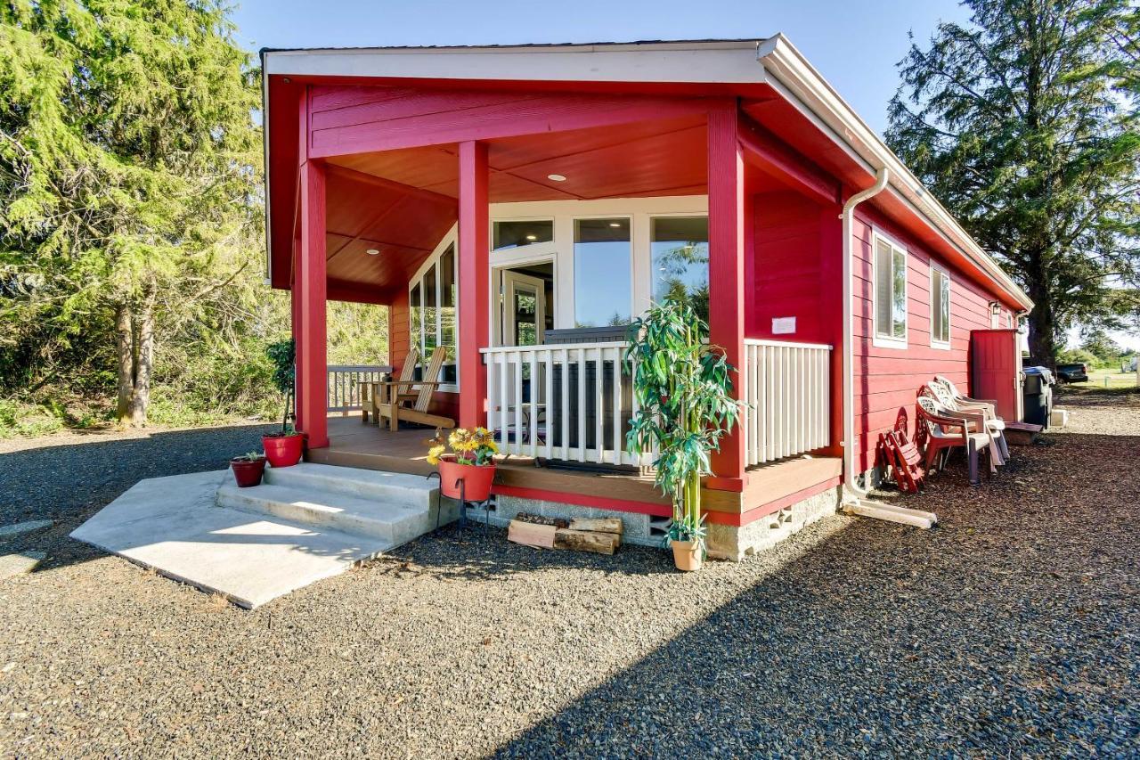 Ocean Shores Retreat With Porch And Canal Views! Zewnętrze zdjęcie