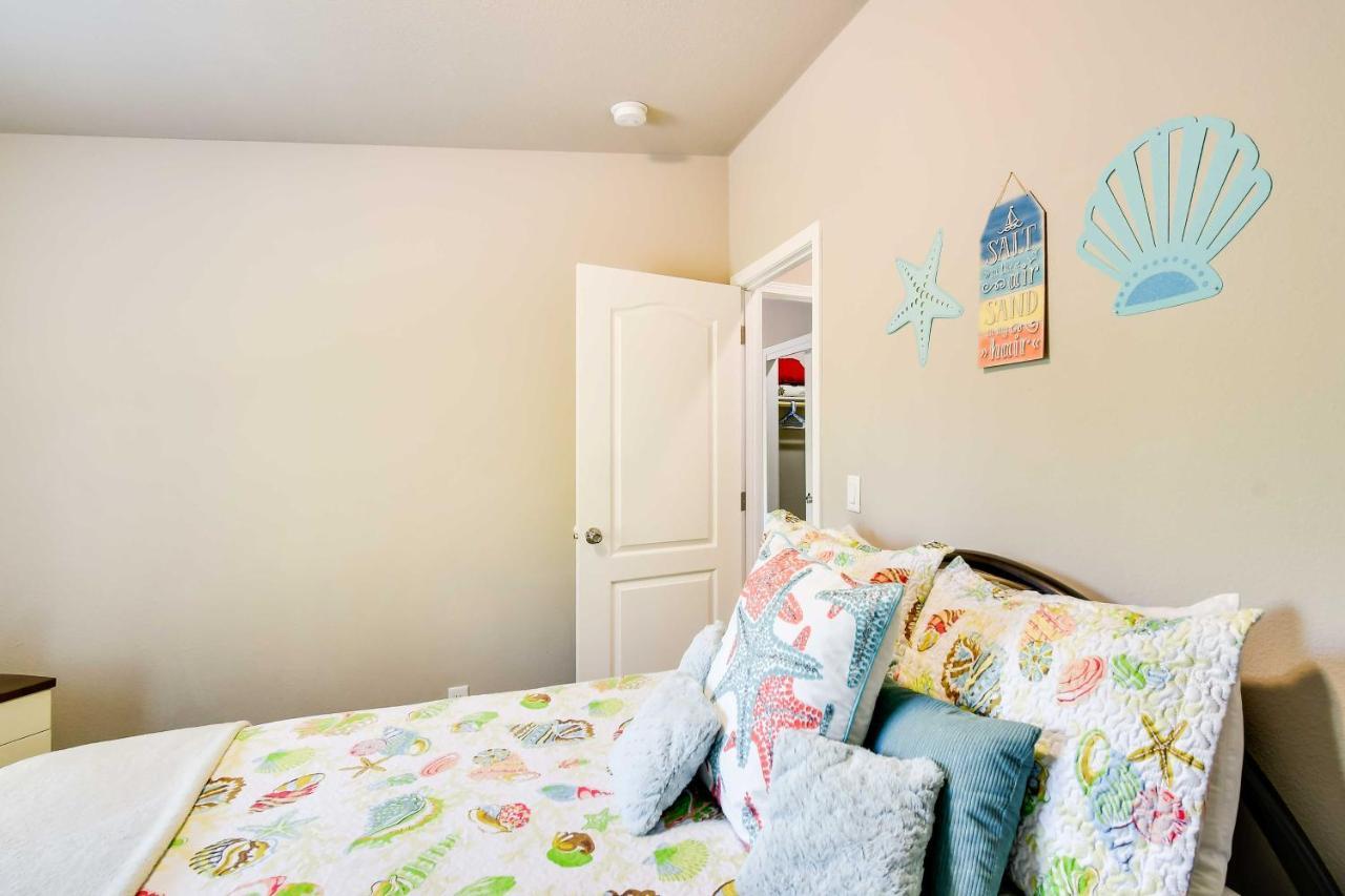 Ocean Shores Retreat With Porch And Canal Views! Zewnętrze zdjęcie